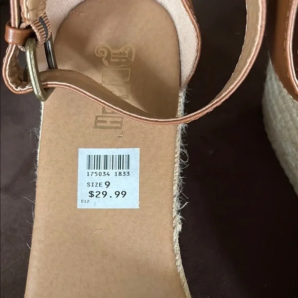Brash Tan and Cream Wedge Sandals - Picture 2 of 4